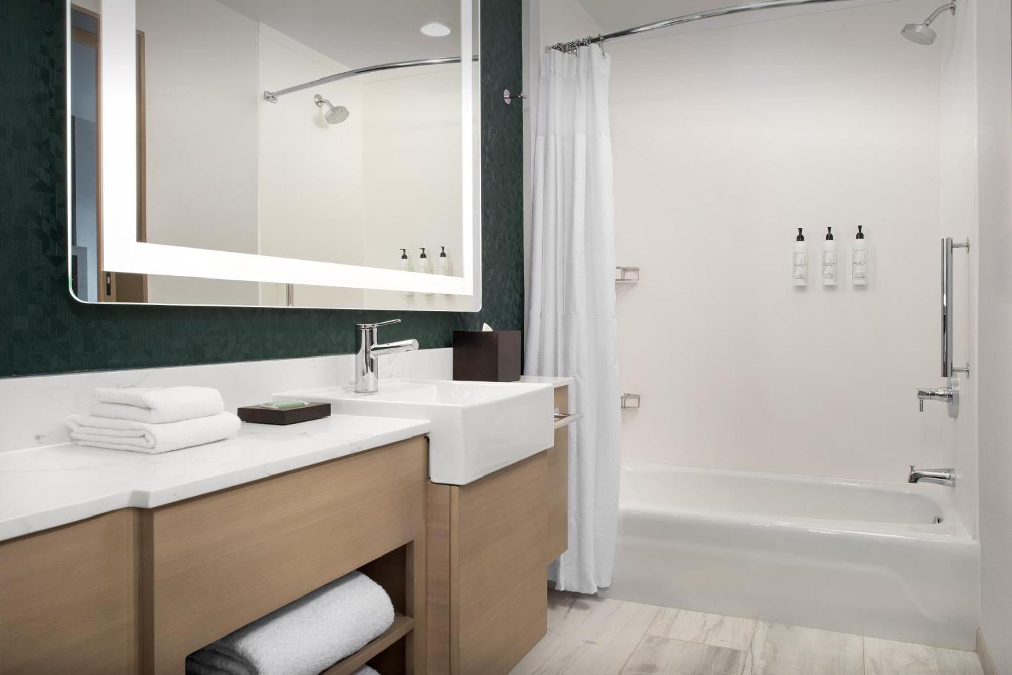 Springhill Suites By Marriott サンドポイント エクステリア 写真
