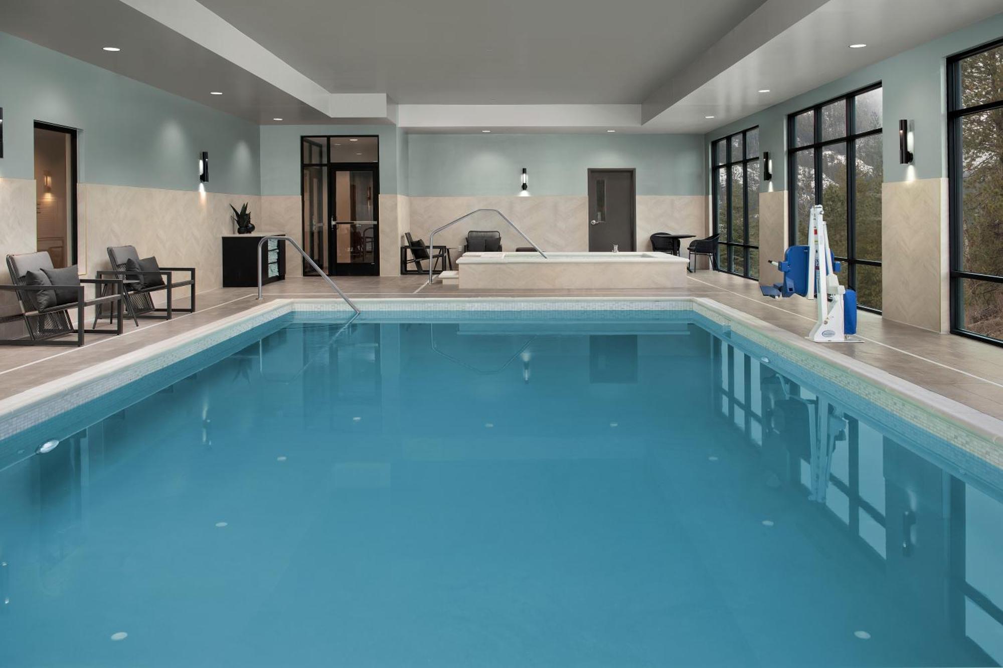 Springhill Suites By Marriott サンドポイント エクステリア 写真